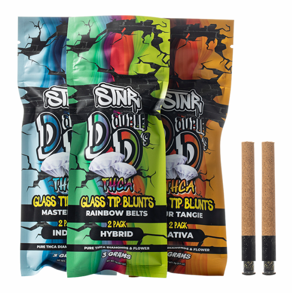 Glass tip blunts benefits being shown in front of an eyecatching background.