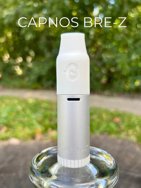Pressurized air inhalers displayed in front of a white background.