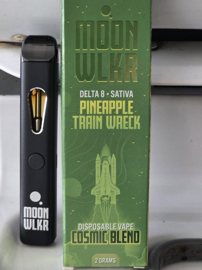 MOONWLKR Delta 8 2G Disposable displayed in front of a good looking background.