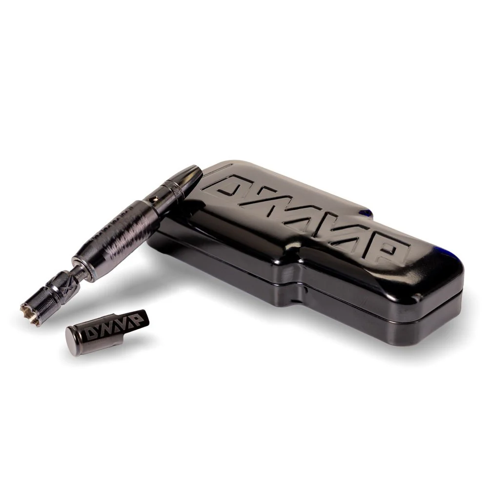 Vaporizer without battery from Dynavap displayed beside its container showing the vaporizer and a little part.